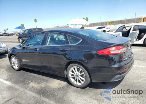 2019 Ford Fusion Se z USA, uszkodzony, nr VIN 3FA6P0LU2KR272174